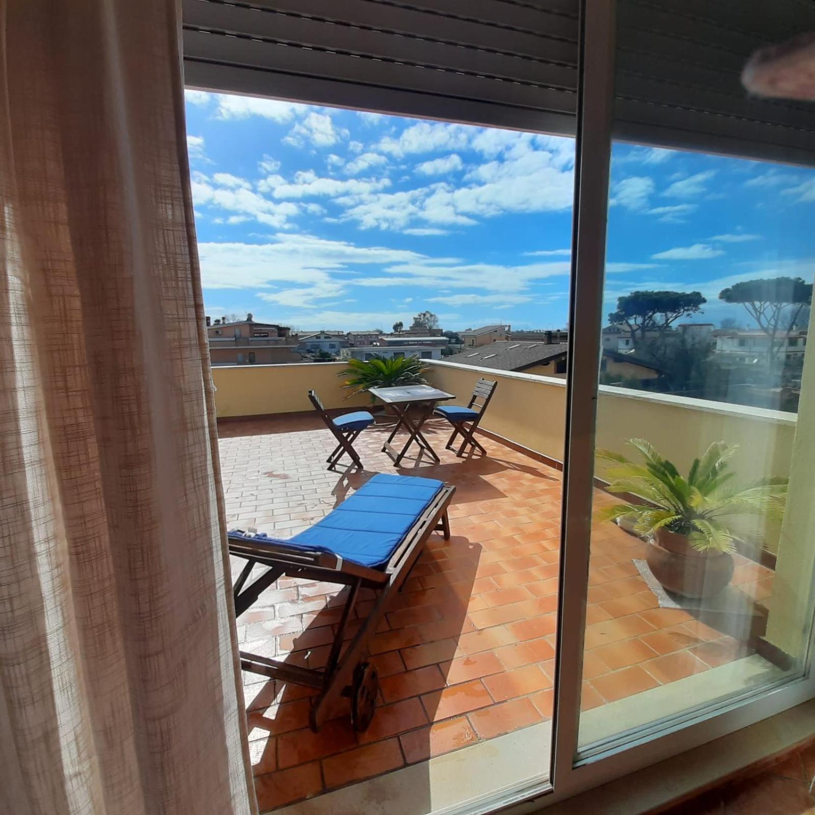 La Terrazza Sul Faro Fiumicino Exterior foto